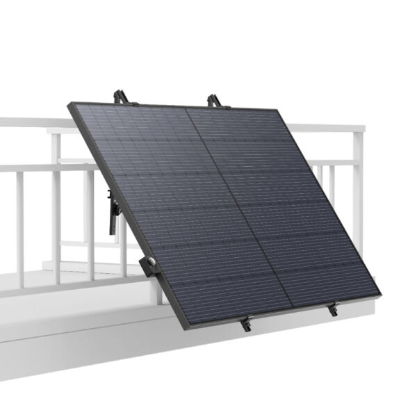 EcoFlow Einachsiger Solar Tracker mit Solarpanel starr, Anwendungsbild an Balkongelaender.