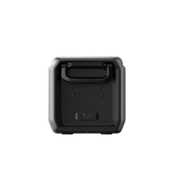 Eine Ansicht von der Seite auf eine elegante, kompakte Kühlboxbox mit einem robusten, grauen Äußeren. Das schwarze Innere hat eine gerippte Struktur und einen einfachen Griff zum einfachen Tragen. Auf der Vorderseite ist ein Öffnungsmechanismus zu sehen, der auf die Funktionalität hinweist. Das Gesamtdesign ist modern und praktisch.