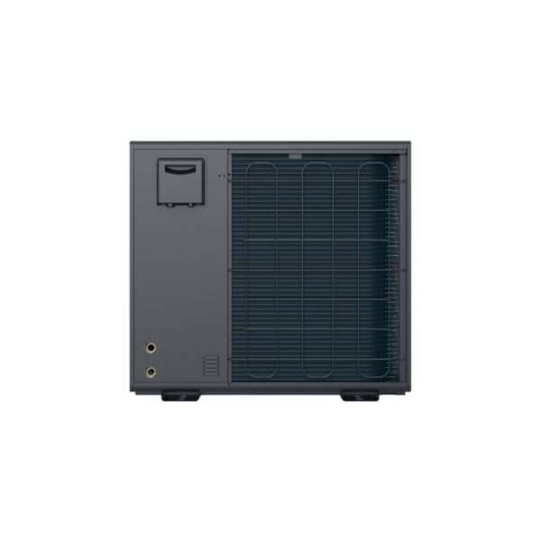 Eine dunkelgraue Wärmepumpe von hinten betrachtet, mit einem Gitter für den Luftstrom und verschiedenen Anschlussöffnungen im unteren Bereich. Das Gerät hat eine kompakte rechteckige Form mit einer kleinen Zugangsklappe oben links. Die Oberfläche wirkt glatt und modern und eignet sich für den Einsatz in Wohn- oder Gewerbegebäuden.