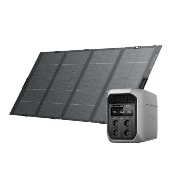 Ein modernes tragbares Solarstromgeneratorsystem mit einer großen, faltbaren Solarzellenanordnung mit mehreren dunkelblauen oder schwarzen Photovoltaikzellen, die in einem Raster angeordnet sind und mit einer kompakten, schlanken, grauen oder silbernen Stromstation mit einem digitalen Display verbunden sind, das Spannung, Stromstärke und Leistungsabgabe anzeigt. Die Stromstation verfügt über vier Steckdosen mit Schutzabdeckungen und einen belüfteten oberen Bereich zur Kühlung. Die Szene spielt vor einem sauberen, weißen Hintergrund mit sanfter, gleichmäßiger Beleuchtung, die die reflektierenden Oberflächen des Solarpanels und die matte Oberfläche der Stromstation hervorhebt. Die Komposition betont das technologische Design und die Tragbarkeit des Solarenergiesystems, wobei der Schwerpunkt auf der detaillierten Textur der Solarzellen und der modernen Ästhetik des Geräts liegt, das in einem minimalistischen, hochtechnologischen visuellen Stil gestaltet ist. Das Bild vermittelt ein Gefühl von Innovation, Effizienz und Nachhaltigkeit, wobei der Schwerpunkt eindeutig auf der Technologie der erneuerbaren Energien liegt.