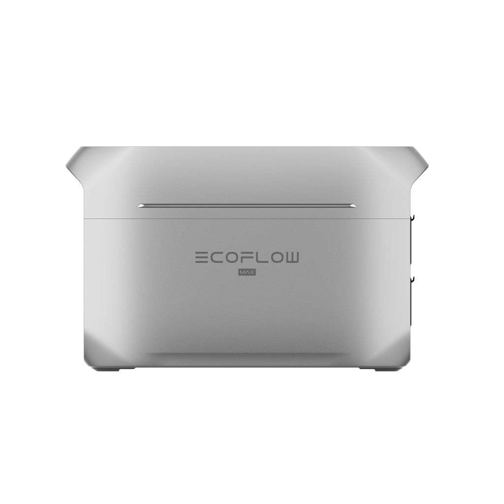 Eine elegante, rechteckige tragbare Powerstation mit einem silbernen Gehäuse und einer kontrastierenden silbernen Oberseite. Auf der Seite sind der Markenname ECOFLOW und die Modellbezeichnung MAX in einer modernen Schriftart aufgedruckt, was das kompakte und zeitgemäße Design unterstreicht. Die Kanten sind leicht abgerundet und sorgen für eine harmonische Ästhetik.